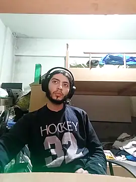 kleineid77 online show from February 8, 4:04 pm