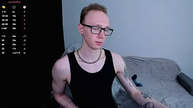 Snapshot of Alex_silents chatting on July 7, 5:28 pm Alex silents online show from July 7, 5:28 pm