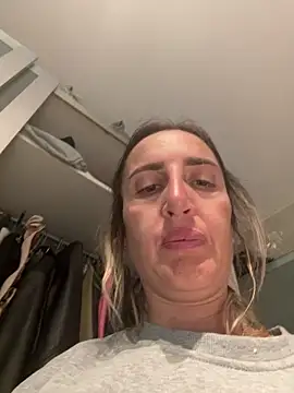 casalinga88 online show from September 27, 1:16 pm