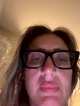 casalinga88 online show from October 7, 5:37 am