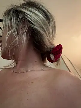 casalinga88 online show from November 6, 6:47 am