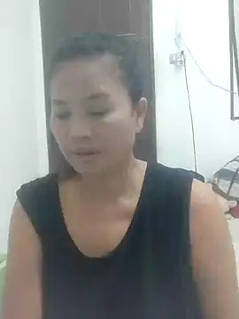 Snapshot of Fon_Bigboobs chatting on December 9, 12:40 pm Fon Bigboobs online show from December 9, 12:40 pm