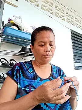 Snapshot of Fon_Bigboobs chatting on September 27, 7:35 am Fon Bigboobs online show from September 27, 7:35 am