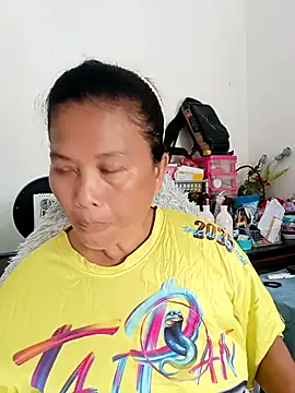 Snapshot of Fon_Bigboobs chatting on October 1, 5:02 am Fon Bigboobs online show from October 1, 5:02 am