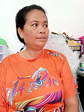 Snapshot of Fon_Bigboobs chatting on October 6, 7:39 am Fon Bigboobs online show from October 6, 7:39 am