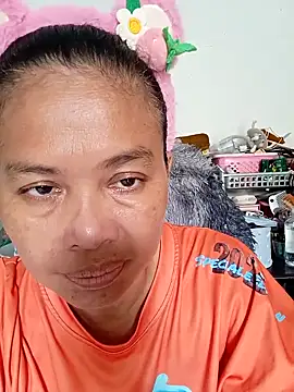 Snapshot of Fon_Bigboobs chatting on October 18, 5:21 am Fon Bigboobs online show from October 18, 5:21 am