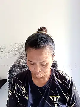 Snapshot of Fon_Bigboobs chatting on November 28, 4:59 am Fon Bigboobs online show from November 28, 4:59 am