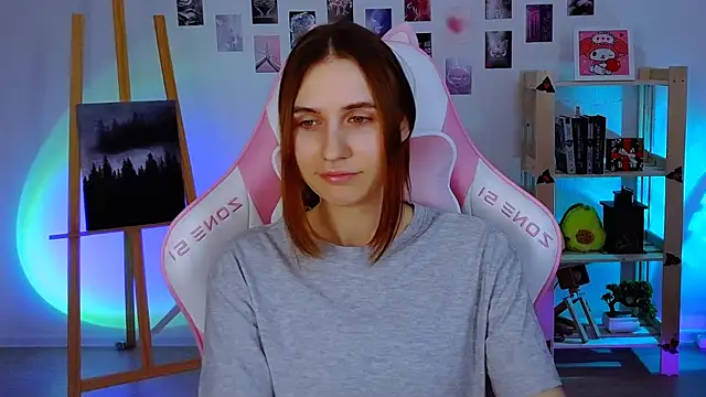 Snapshot of AliceCharmy chatting on January 7, 3:33 pm AliceCharmy online show from January 7, 3:33 pm