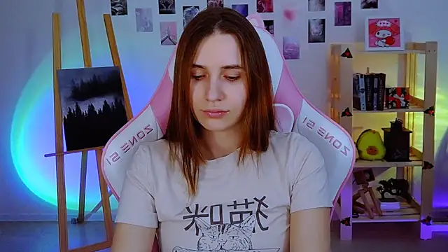 Snapshot of AliceCharmy chatting on January 10, 1:09 pm AliceCharmy online show from January 10, 1:09 pm