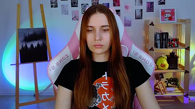 Snapshot of AliceCharmy chatting on January 11, 2:04 pm AliceCharmy online show from January 11, 2:04 pm