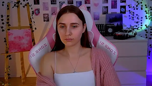 Snapshot of AliceCharmy chatting on January 30, 1:21 pm AliceCharmy online show from January 30, 1:21 pm