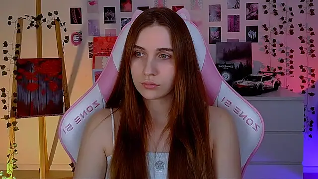 Snapshot of AliceCharmy chatting on February 21, 4:16 pm AliceCharmy online show from February 21, 4:16 pm