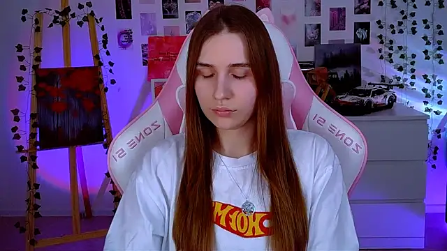 Snapshot of AliceCharmy chatting on February 27, 5:47 pm AliceCharmy online show from February 27, 5:47 pm