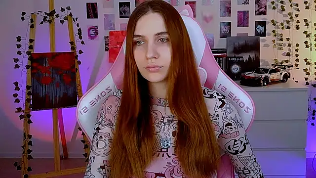 Snapshot of AliceCharmy chatting on March 17, 1:29 pm AliceCharmy online show from March 17, 1:29 pm