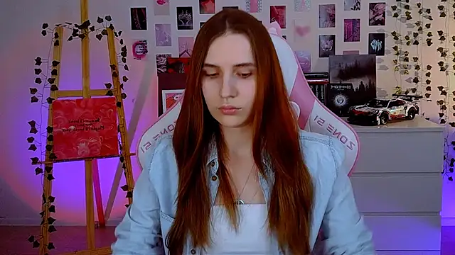 Snapshot of AliceCharmy chatting on March 20, 5:15 pm AliceCharmy online show from March 20, 5:15 pm