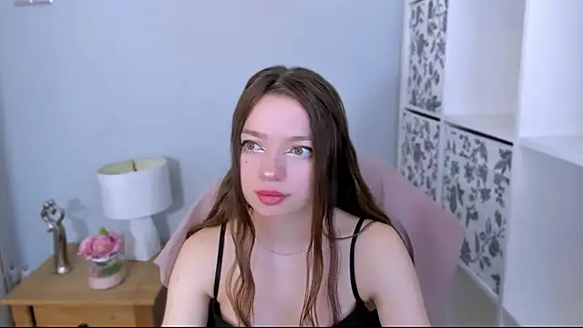 GraceLips online show from January 16, 6:28 am