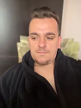 Huge cock22cm online show from April 22, 7:33 am