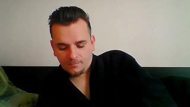 Huge cock22cm online show from April 23, 6:47 am