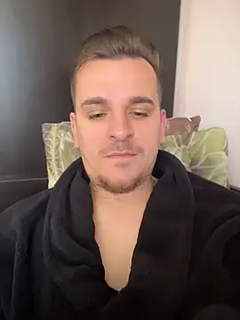 Huge cock22cm online show from April 24, 7:33 am