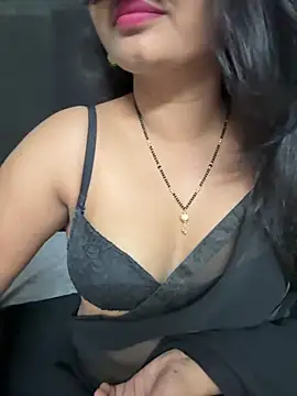 Snapshot of Magical-Couple-telugu chatting on November 9, 1:15 am Magical-Couple-telugu online show from November 9, 1:15 am