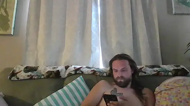 Snapshot of VitaminDrewFl chatting on May 23, 12:20 pm VitaminDrewFl online show from May 23, 12:20 pm