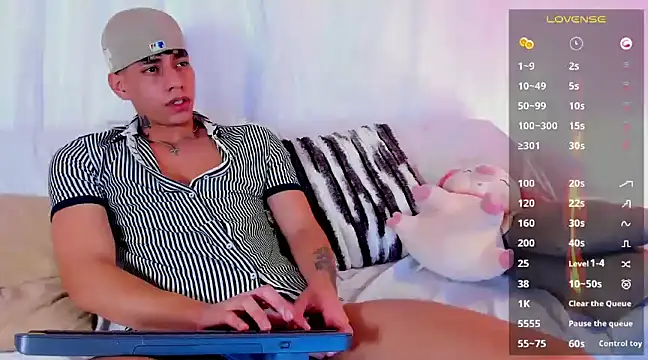 Snapshot of Josep_Davies chatting on February 23, 3:35 am Josep Davies online show from February 23, 3:35 am