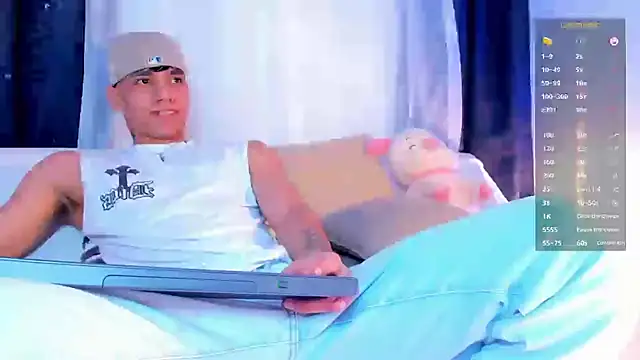 Snapshot of Josep_Davies chatting on March 16, 4:41 am Josep Davies online show from March 16, 4:41 am