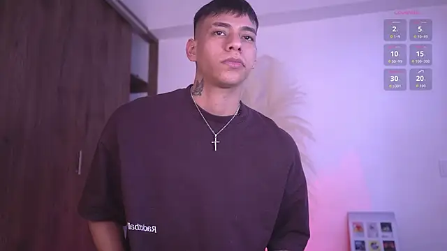 Snapshot of Josep_Davies chatting on December 2, 8:48 pm Josep Davies online show from December 2, 8:48 pm