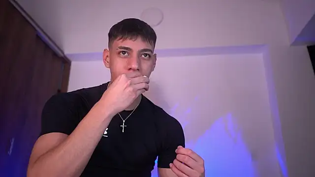 Snapshot of Josep_Davies chatting on December 4, 10:51 pm Josep Davies online show from December 4, 10:51 pm