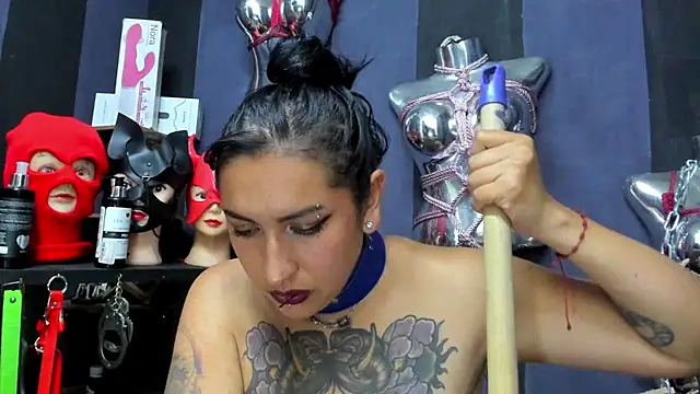 LucyStrike  online show from March 1, 1:43 am