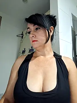 taalia online show from December 23, 11:49 pm