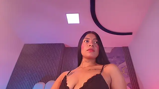 hot dione online show from April 21, 7:17 pm