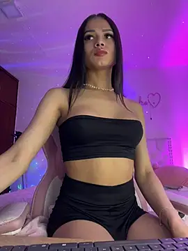 alee lenoxx online show from March 2, 8:38 am