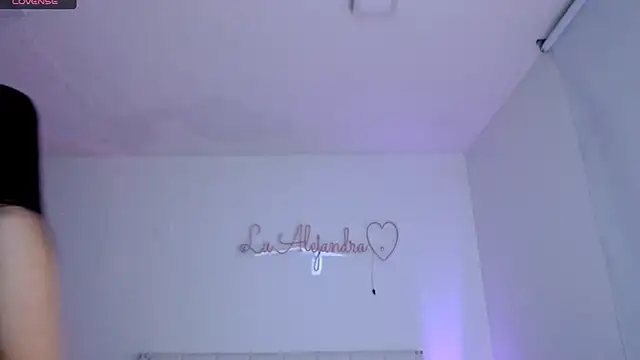 alee lenoxx online show from November 27, 10:50 am