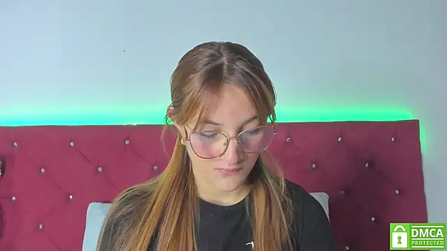 Snapshot of Ruth_harvey_ chatting on January 14, 12:35 pm Ruth harvey online show from January 14, 12:35 pm