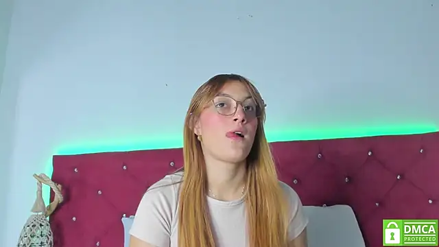 Snapshot of Ruth_harvey_ chatting on March 6, 11:58 am Ruth harvey online show from March 6, 11:58 am