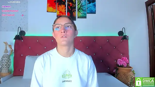 Snapshot of Ruth_harvey_ chatting on November 9, 1:53 pm Ruth harvey online show from November 9, 1:53 pm