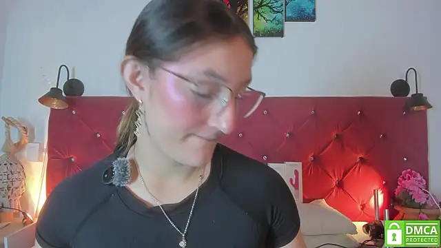 Ruth harvey  online show from March 19, 1:04 pm