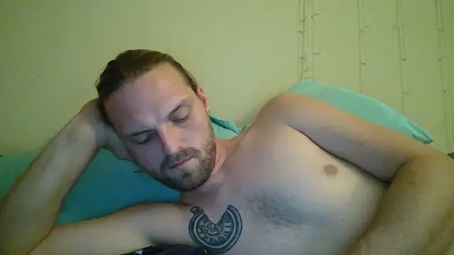 Snapshot of VitaminmanFL chatting on December 26, 11:21 am VitaminmanFL online show from December 26, 11:21 am