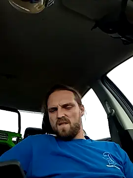 Snapshot of VitaminmanFL chatting on January 6, 6:41 pm VitaminmanFL online show from January 6, 6:41 pm