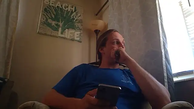 Snapshot of VitaminmanFL chatting on November 14, 6:28 pm VitaminmanFL online show from November 14, 6:28 pm