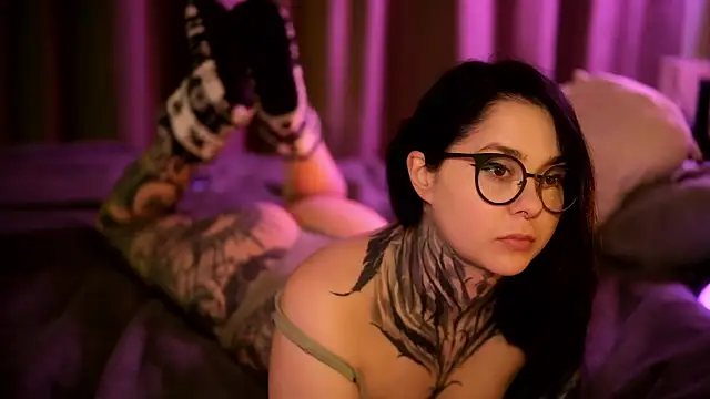 Snapshot of AcidPie chatting on January 15, 1:12 am AcidPie online show from January 15, 1:12 am