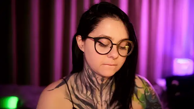 Snapshot of AcidPie chatting on January 17, 2:29 am AcidPie online show from January 17, 2:29 am