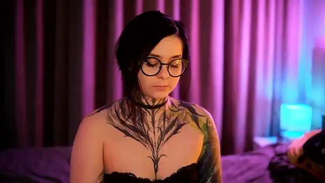 Snapshot of AcidPie chatting on January 20, 11:21 pm AcidPie online show from January 20, 11:21 pm