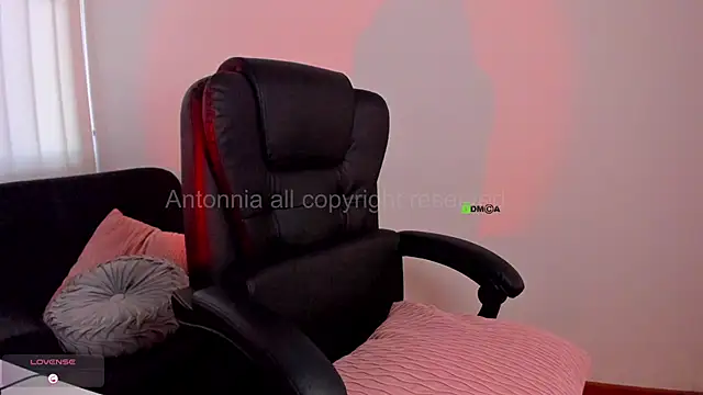 Anttonia Rose online show from October 2, 5:09 pm