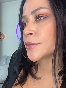 Snapshot of AvaAngel69 chatting on May 12, 1:25 am AvaAngel69 online show from May 12, 1:25 am