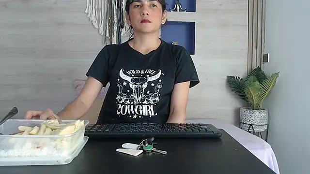 Dakotagloss online show from May 21, 8:16 pm