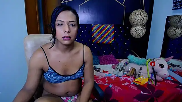 Snapshot of EmilyTsSweet chatting on March 11, 2:18 pm EmilyTsSweet online show from March 11, 2:18 pm