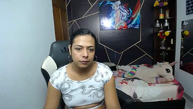 Snapshot of EmilyTsSweet chatting on September 24, 1:14 pm EmilyTsSweet online show from September 24, 1:14 pm