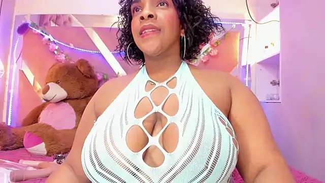 Scarlett-Bonnet online show from December 19, 10:34 am